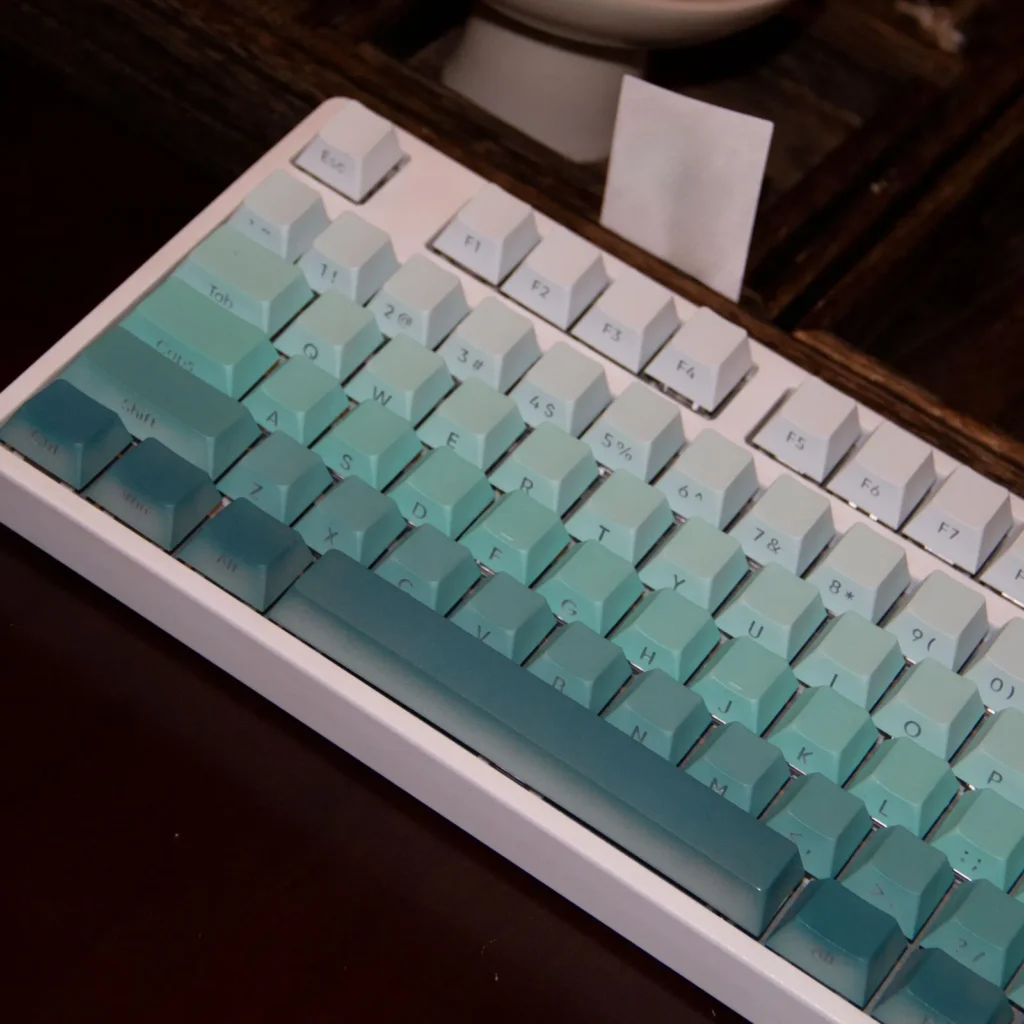 gradient-cyan-oem-keycap-set-cover