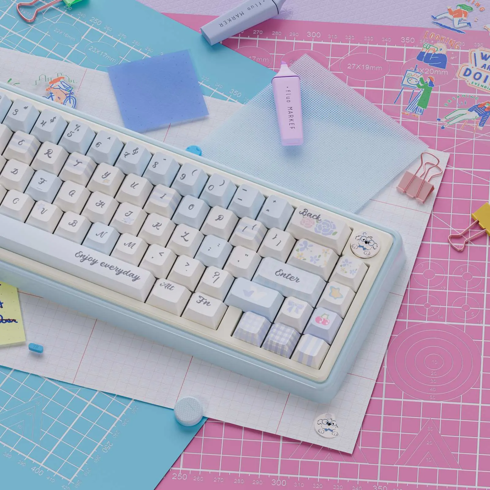 grid-garden-ur65-trimode-mechanical-keyboard-side2