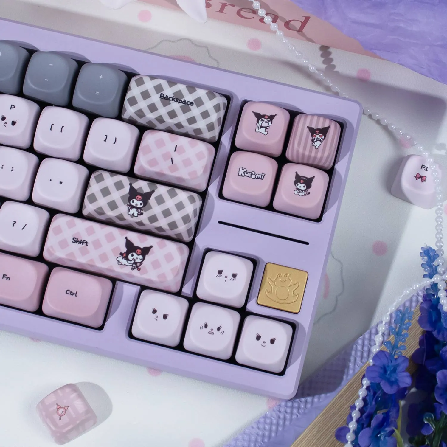 hello-kitty-kuromi-series-keycap-set-front3