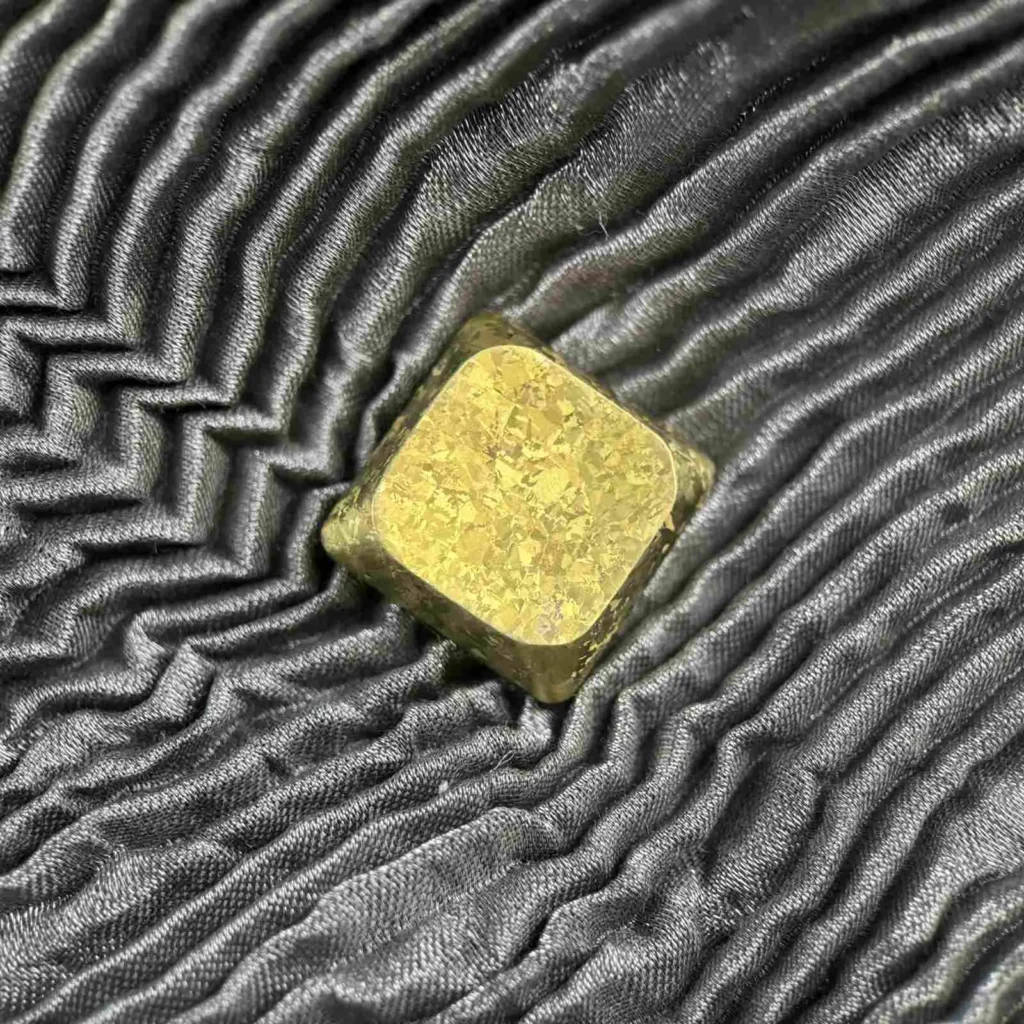 ice-crystal-series-low-shaft-keycaps-gold