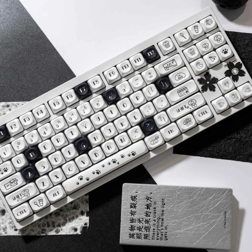 little-dog-comics-series-keycap-set-upfront