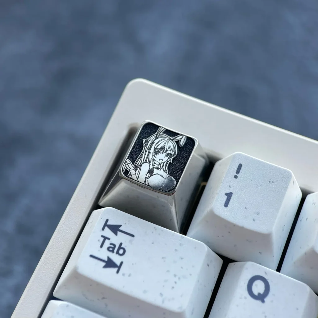 mai-sakurajima-rabbit-custome-keycap-side2