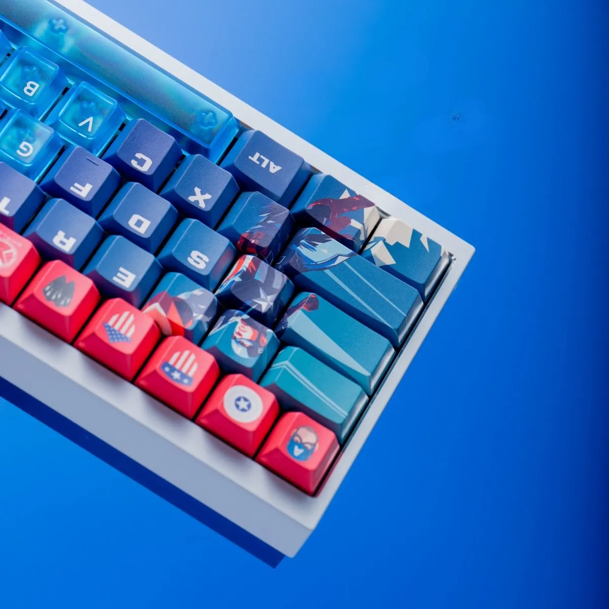 marvel-captain-america-oem-keycap-set-side