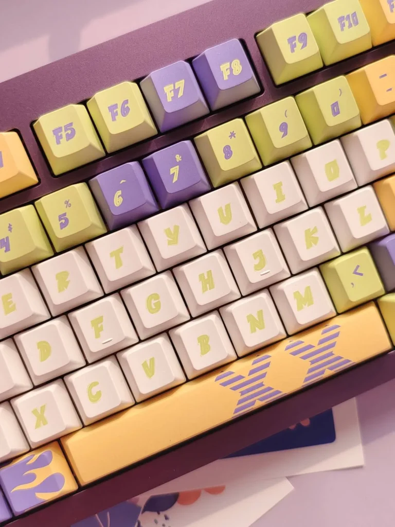 monster-invasion-series-keycap-set-upfront2