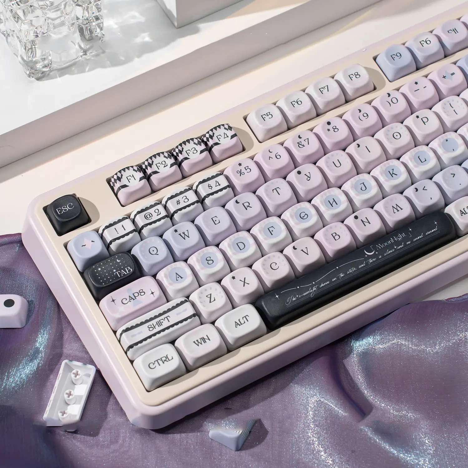 moonnight-mo-keycapset-trimode-mechanical-keyboard-left