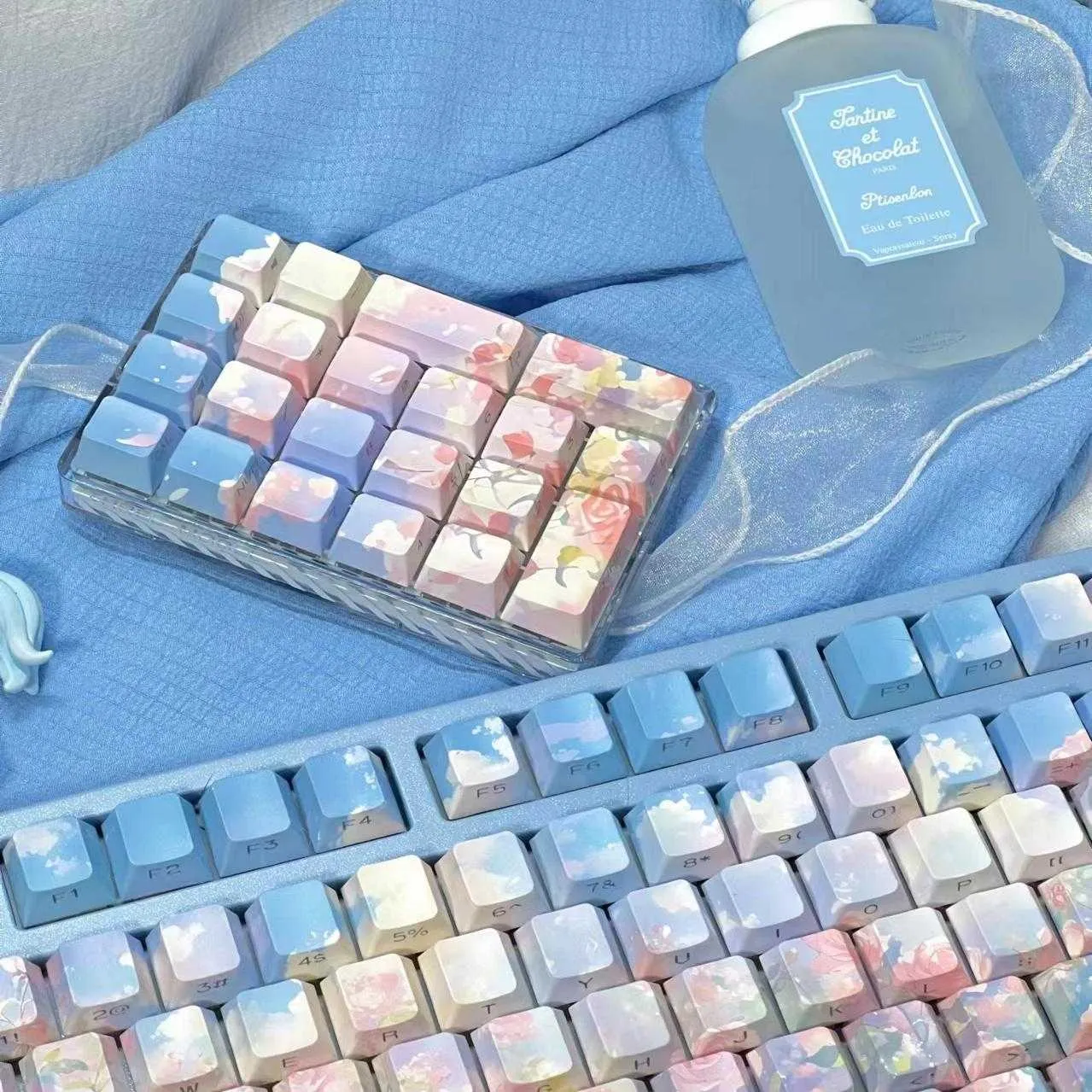 rose-garden-series-keycap-set-front