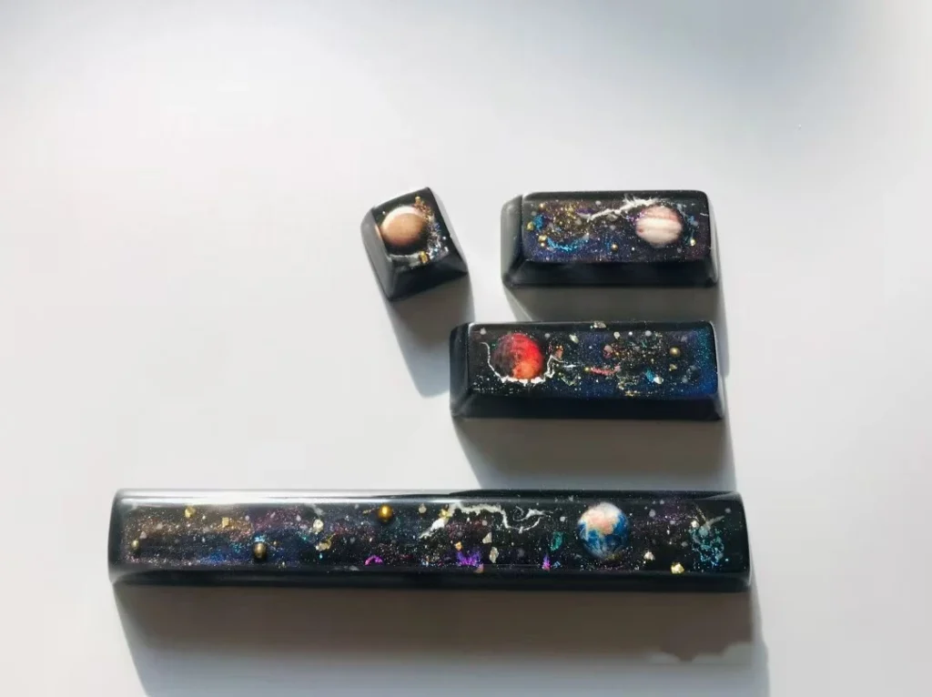 solar-system-series-transparent-keycaps-main1