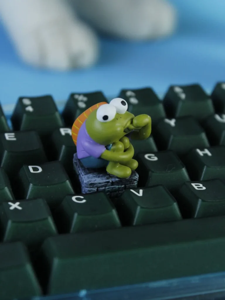 spongebob-squarepants-dopey-fish-keycap-side