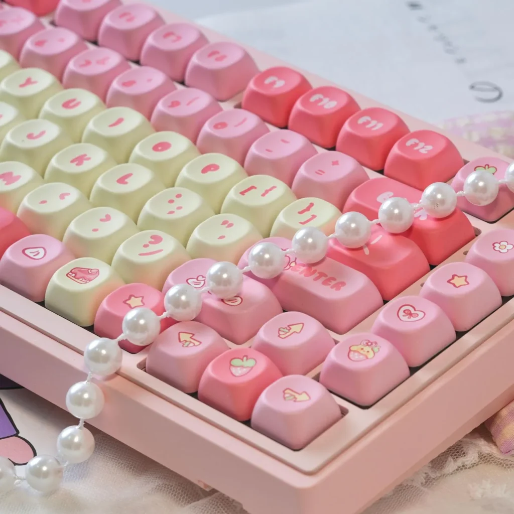 strawberry-chick-series-keycap-set-side2