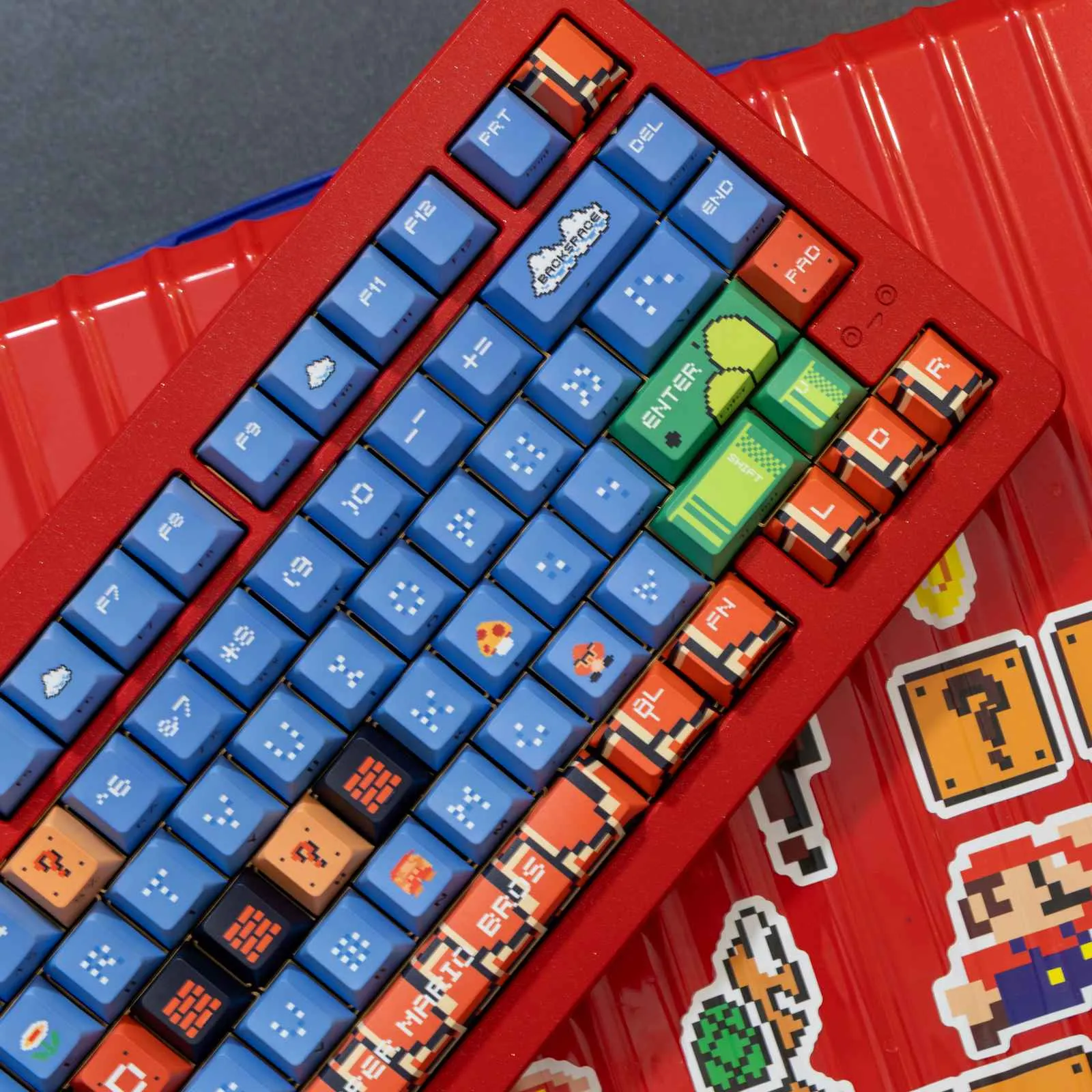 super-mario-bros-series-keycap-set-side2