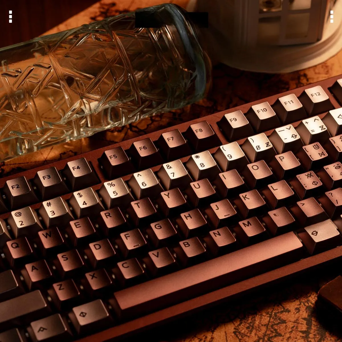 the-snooper-oem-keycap-set-side