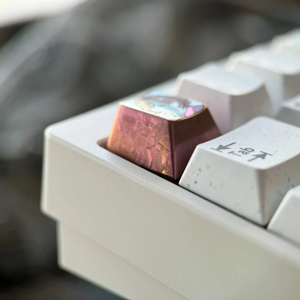 theidolmaster-shiny-colors-madoka-higuchi-keycaps-side3