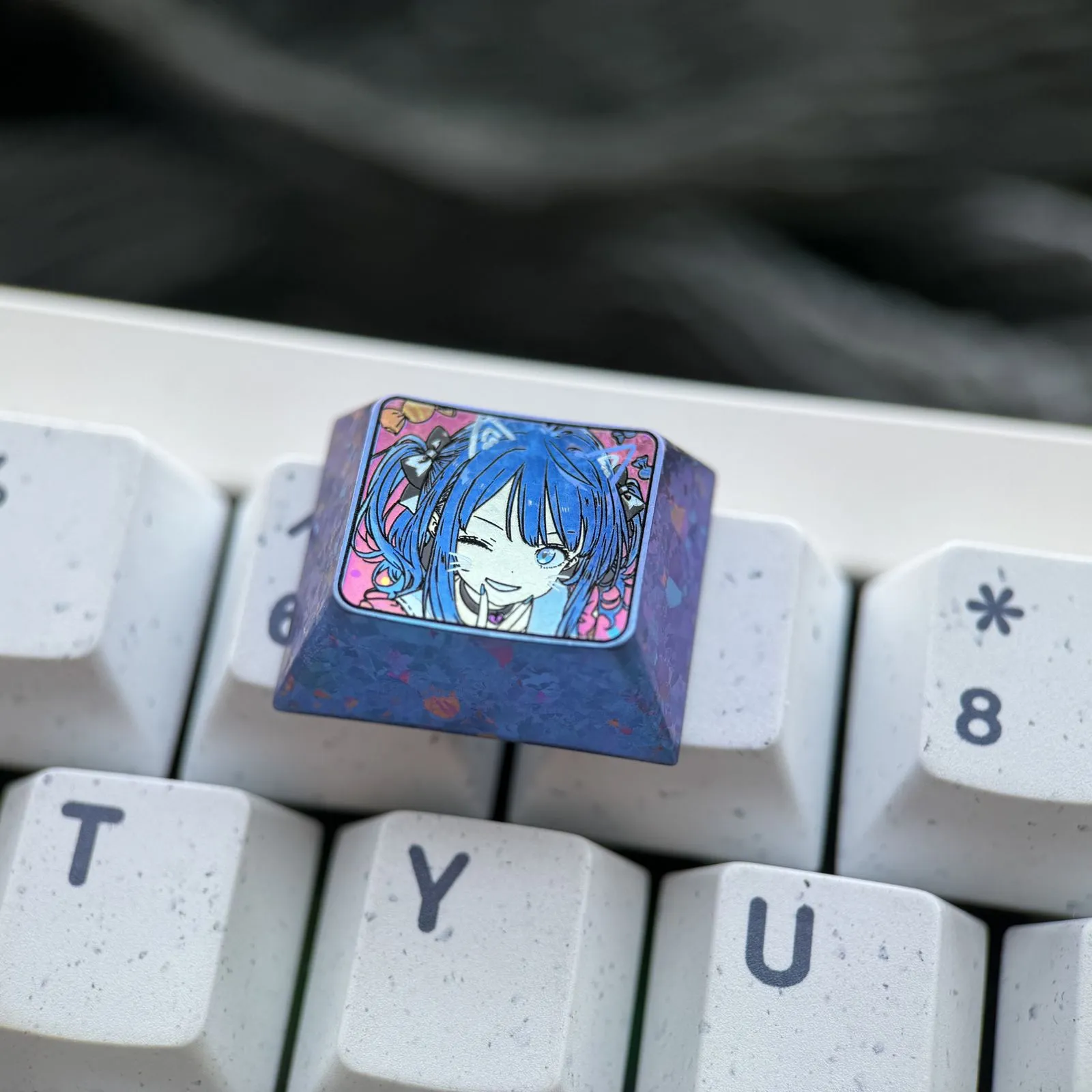 toomany-losingheroines-stylish-anna-yanami-keycap-upfront