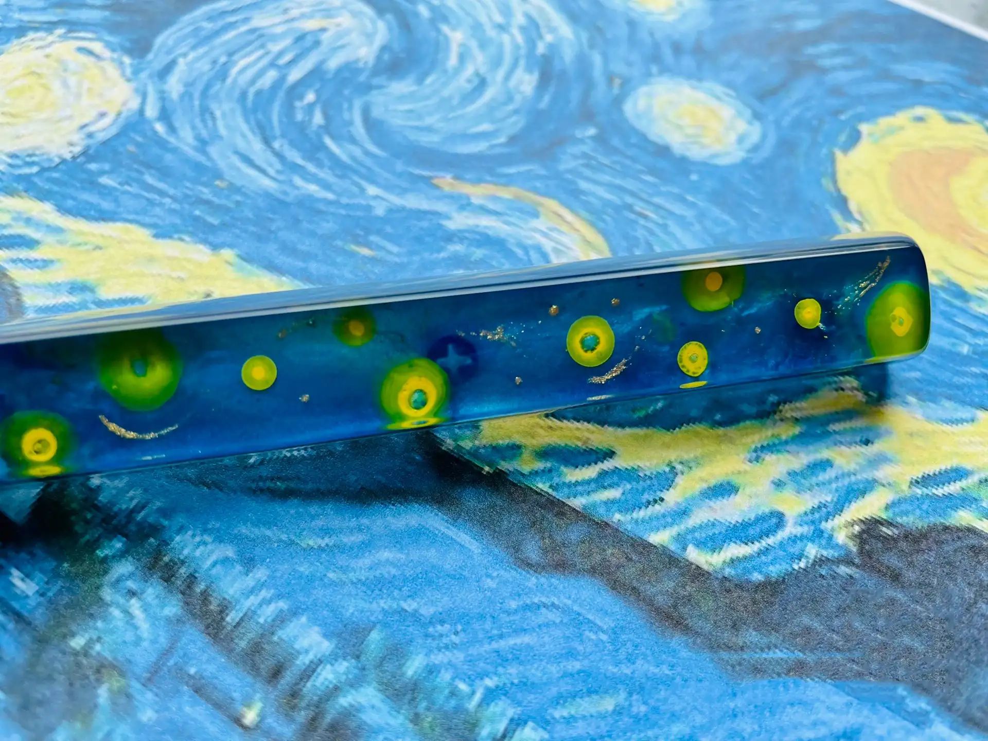 vangogh-starrysky-space-key-transparent-keycap-right