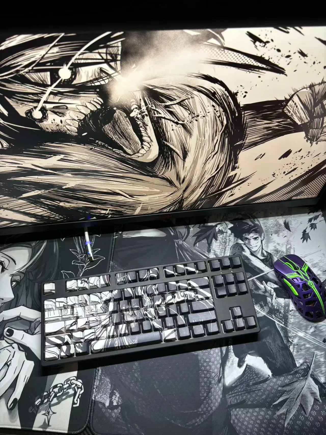 Hand-sculpted Attack on Titan beast titan artisan keycap set gallery. Highlights its epic backlit beast-form, glowing translucent details, and premium craftsmanship.