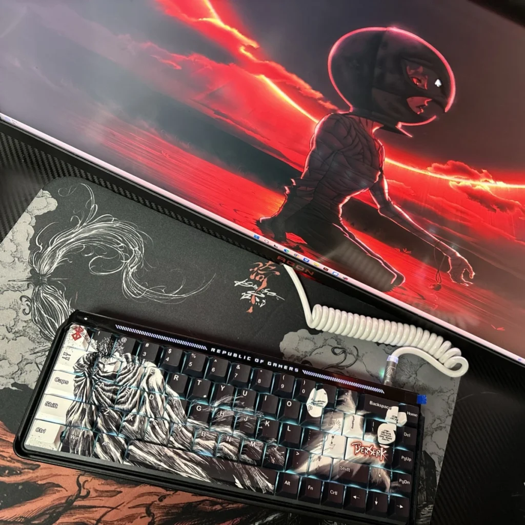 Iconic Berserk Keycaps set, designed in top-engraved with legendary dark fantasy feel. With artistic display embodies heroic struggle and dramatic feel.