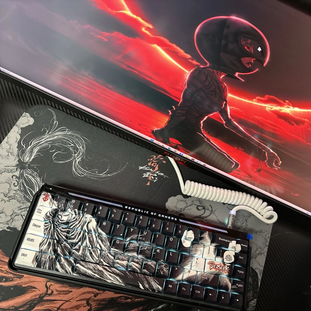 Iconic Berserk Keycaps set, designed in top-engraved with legendary dark fantasy feel. With artistic display embodies heroic struggle and dramatic feel.