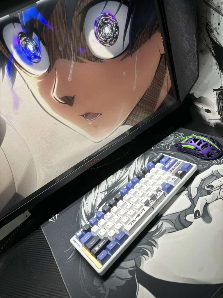 blue-lock-yoichi-isagi-cherry-keycapset-side2