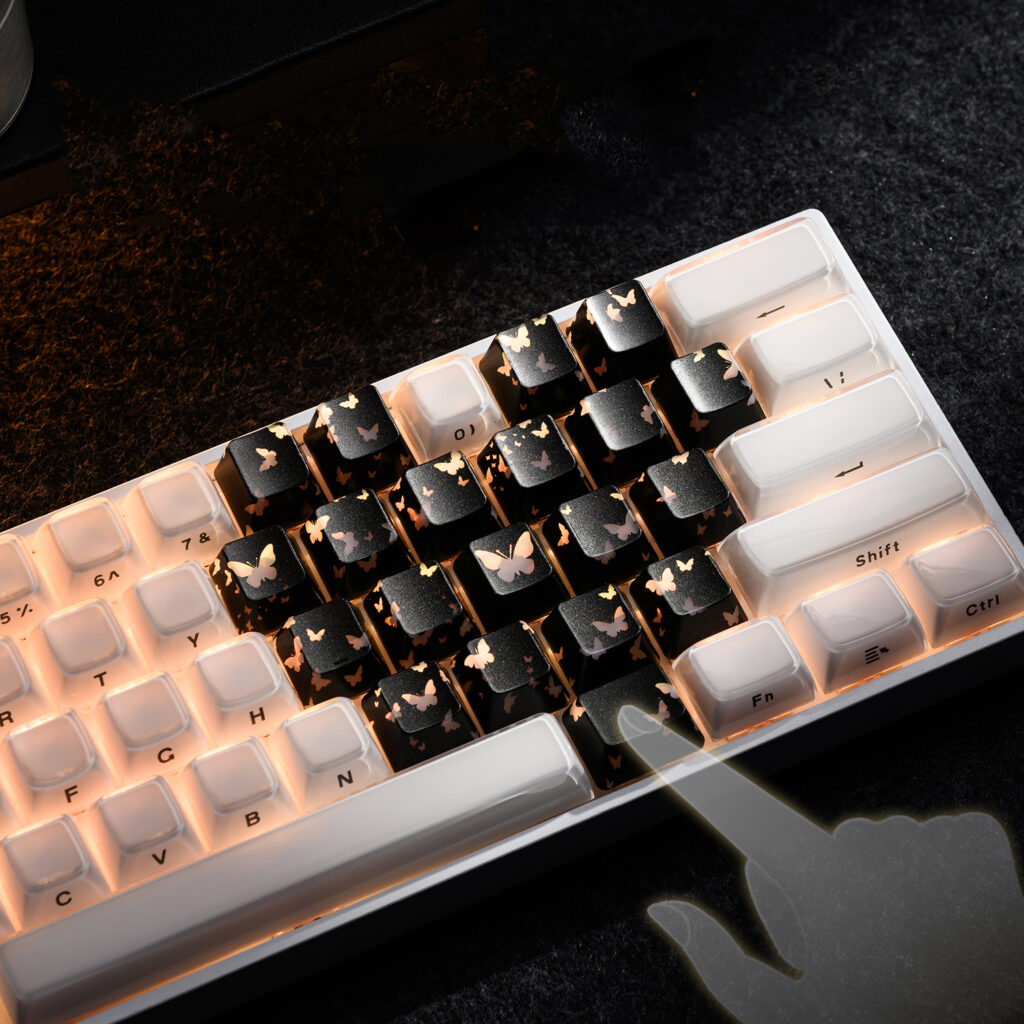 butterfly-heart-series-supplement-keycap-set-display