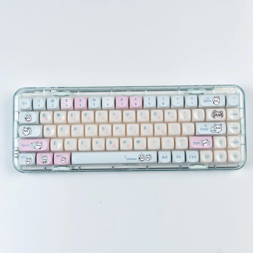 chiikawa-cute-momonga-moa-keycap-set-cover