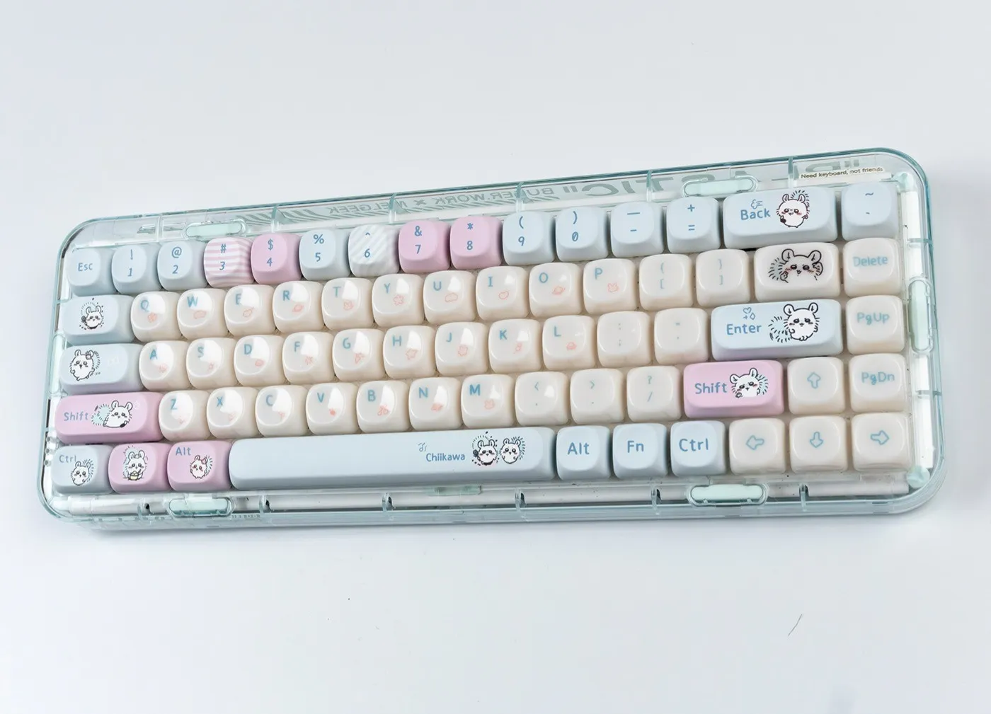 chiikawa-cute-momonga-moa-keycap-set-front