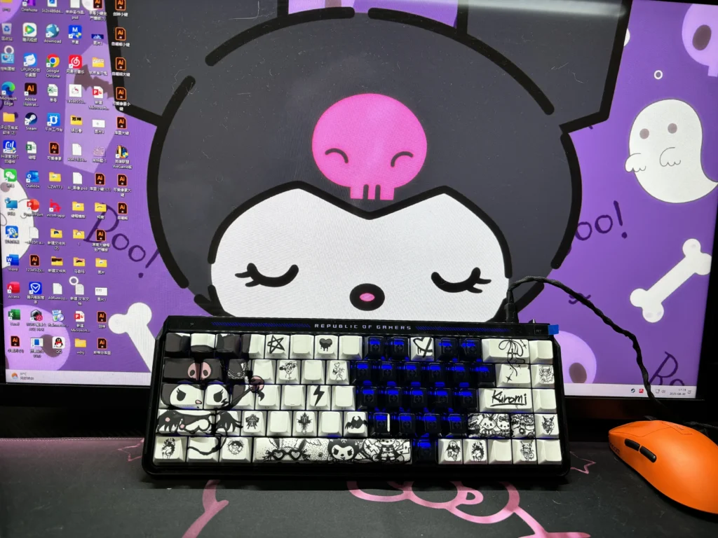 Iconic Kuromi keycaps set featuring a sleek black transparent design with distinct side-engraved character art, perfect for a rebellious custom.