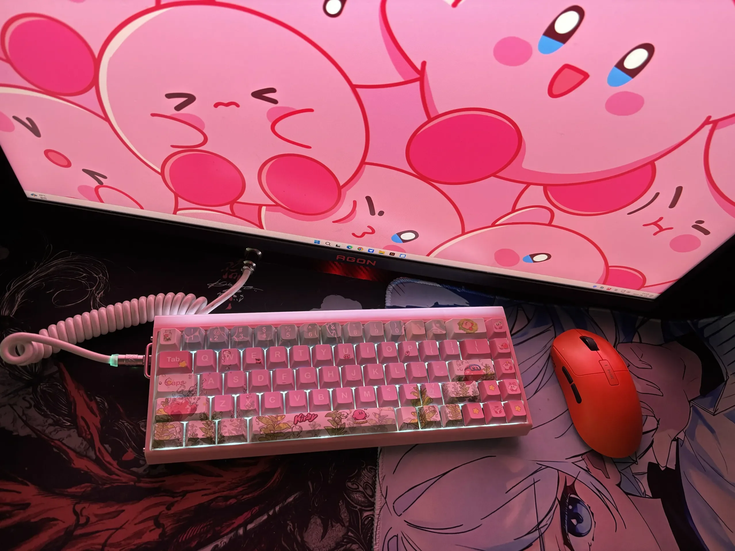 The Whimsical Kirby keycap set is showcased in its entirety on your desktop, highlighting a variety of iconic character designs and bringing a unique and playful personalization experience to your mechanical keyboard.