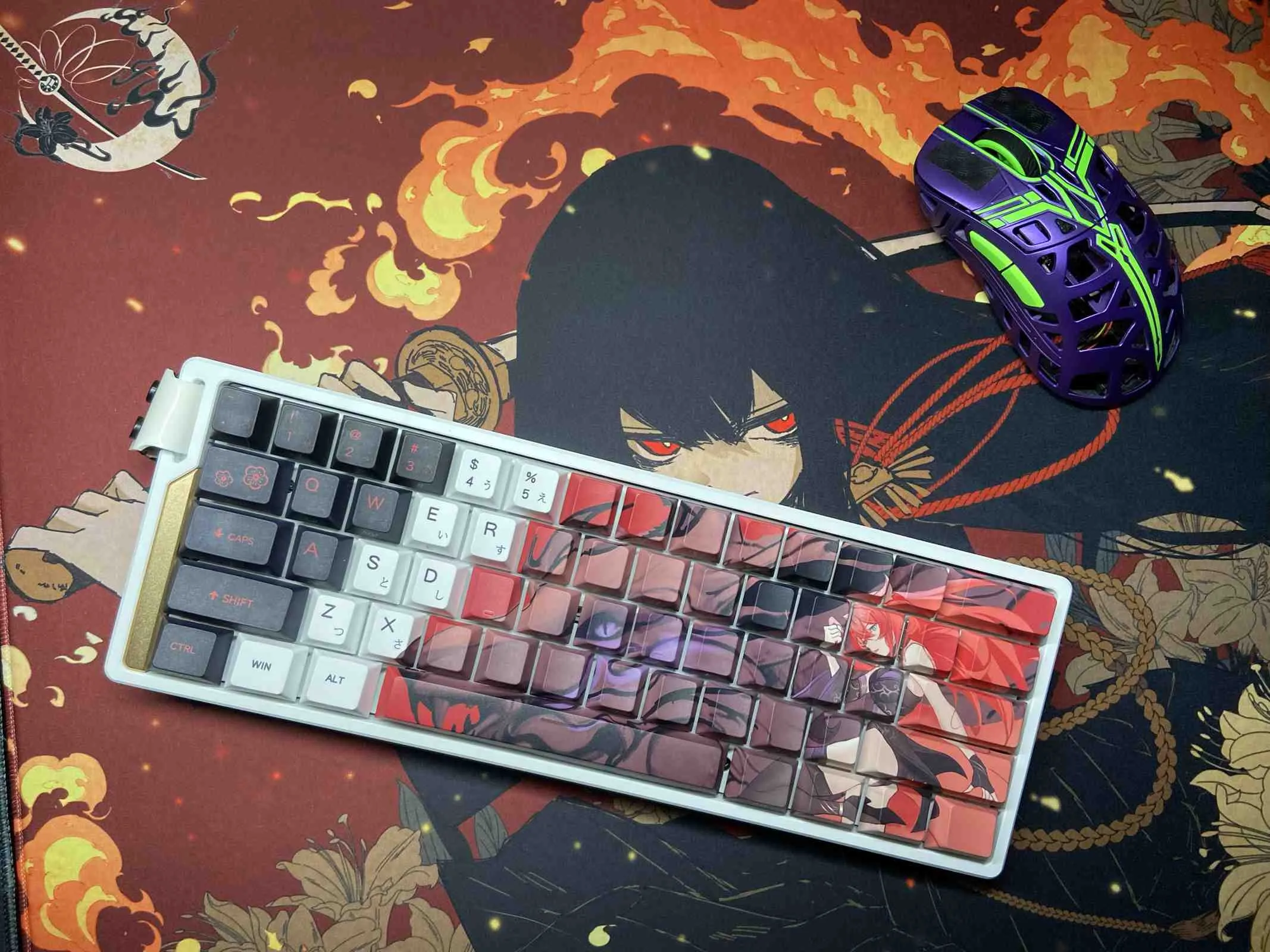 nine-tailed-fox-cherry-keycap-set-upfront3