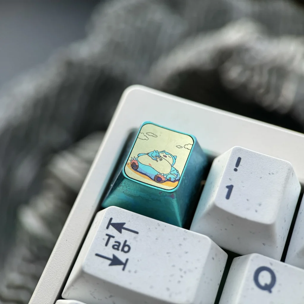 pokemon-sleeping-snorlax-keycap-left