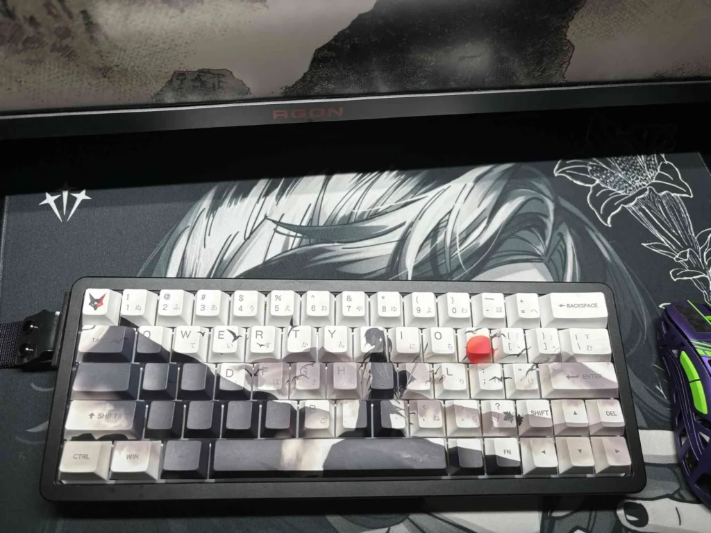 sitting-mountain-guest-cherry-keycap-set-cover