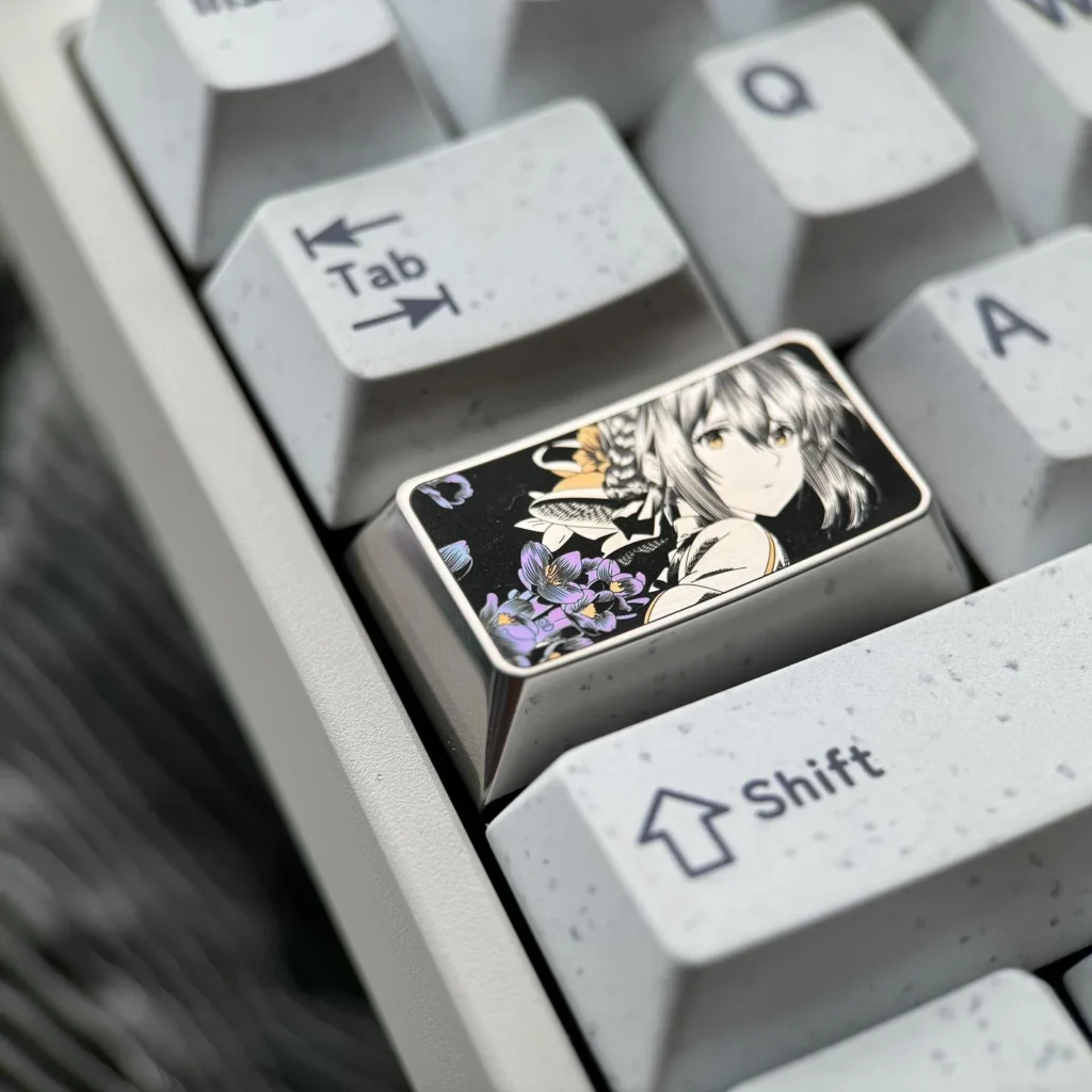 violet-evergarden-violet-caps-key-keycap-side