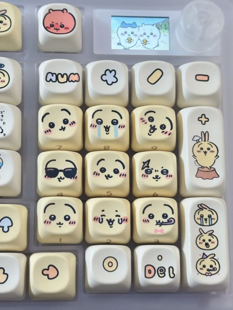 chiikawa-adorable-characters-series-keycap-set-upfront2