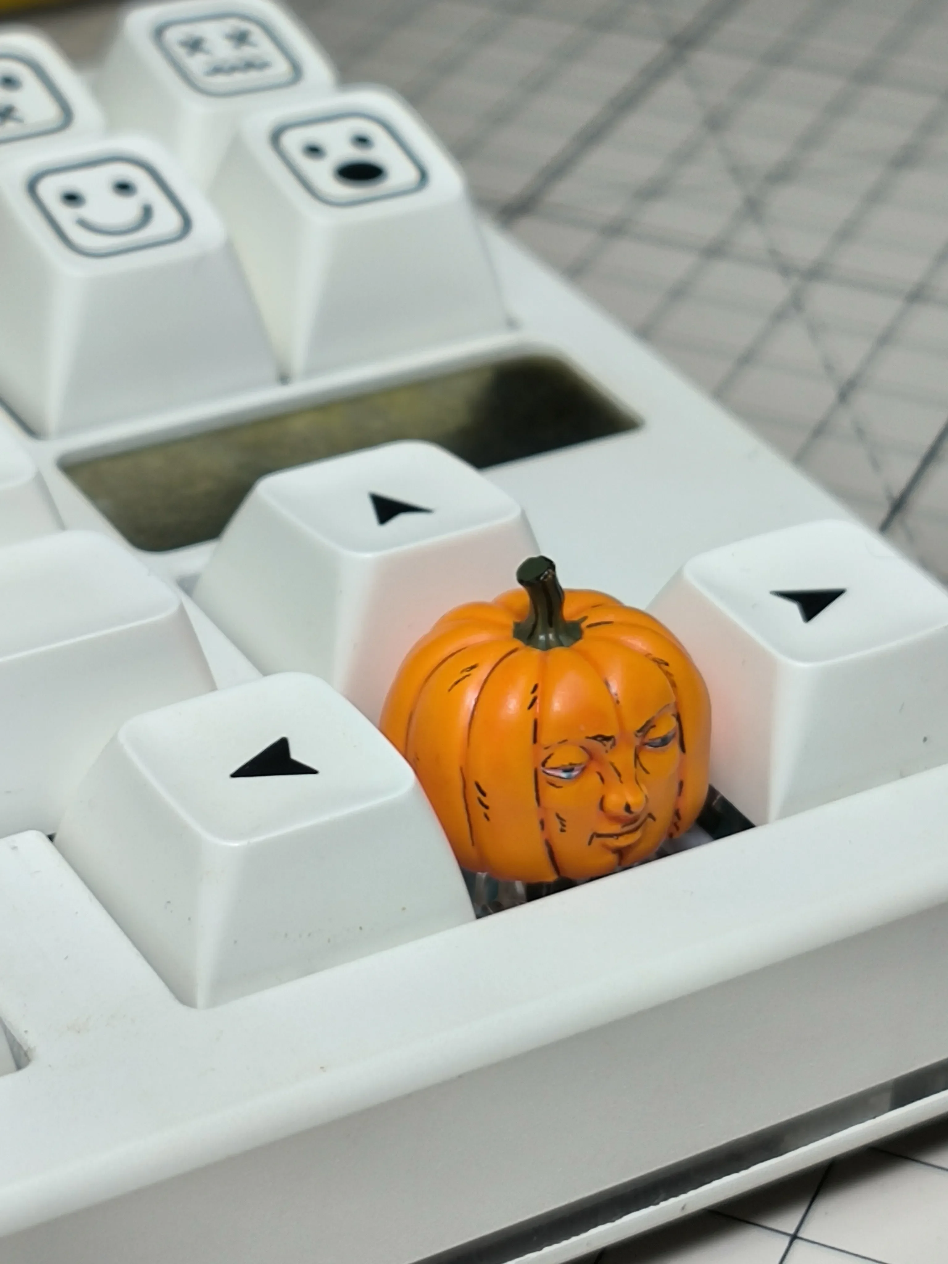 Multiple views of the whimsical handcrafted Dungeon Meshi pumpkin keycap, showcasing its intricate artisan details and playful, unique design.
