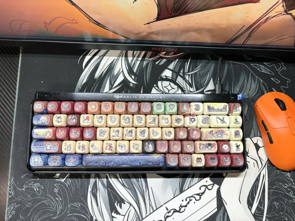 Unique Don't Starve themed engraved keycap set, showcasing the distinctive gothic hand-drawn art style. A must-have for fans seeking dark whimsy on your keyboard.