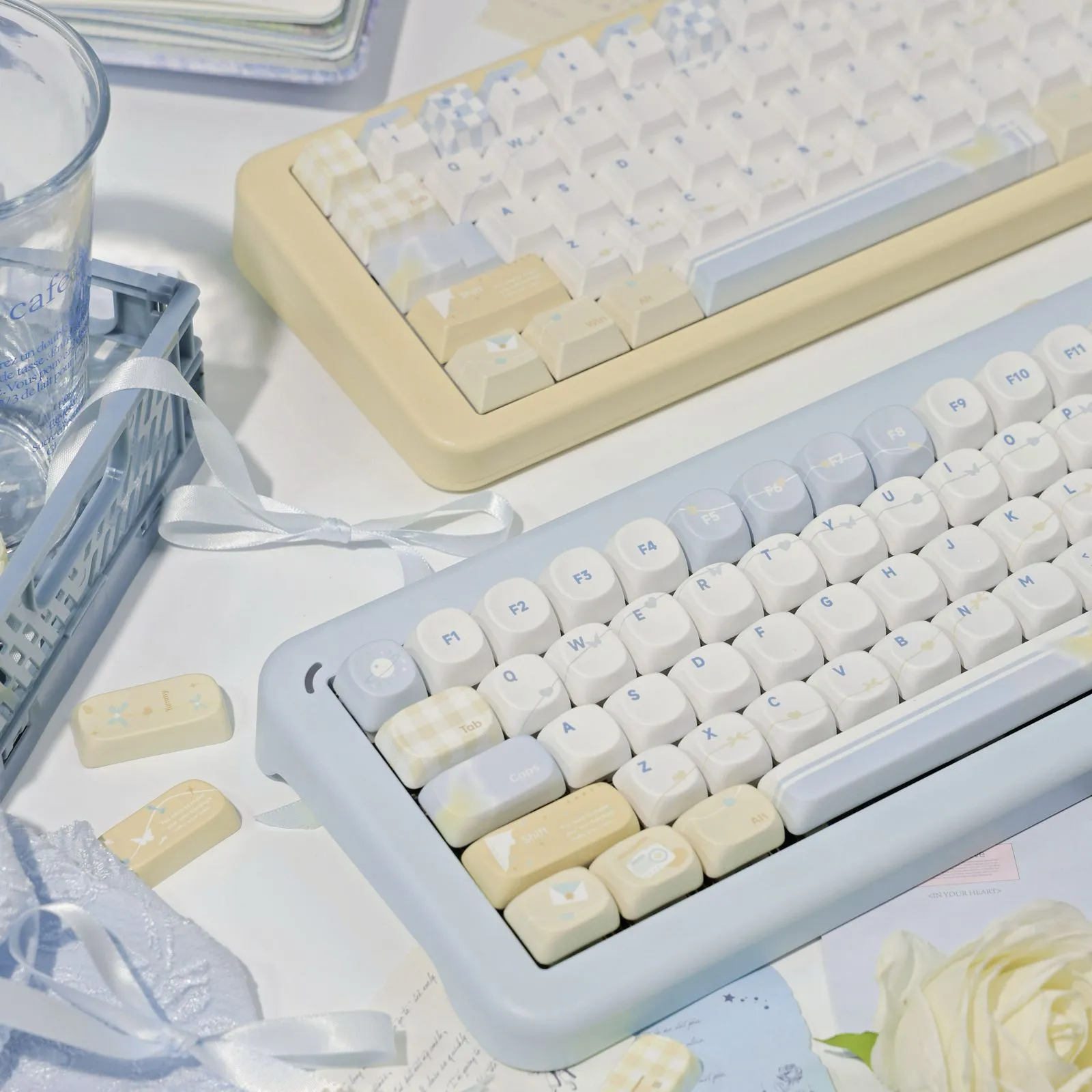 frost-flower-series-keycap-set-left2