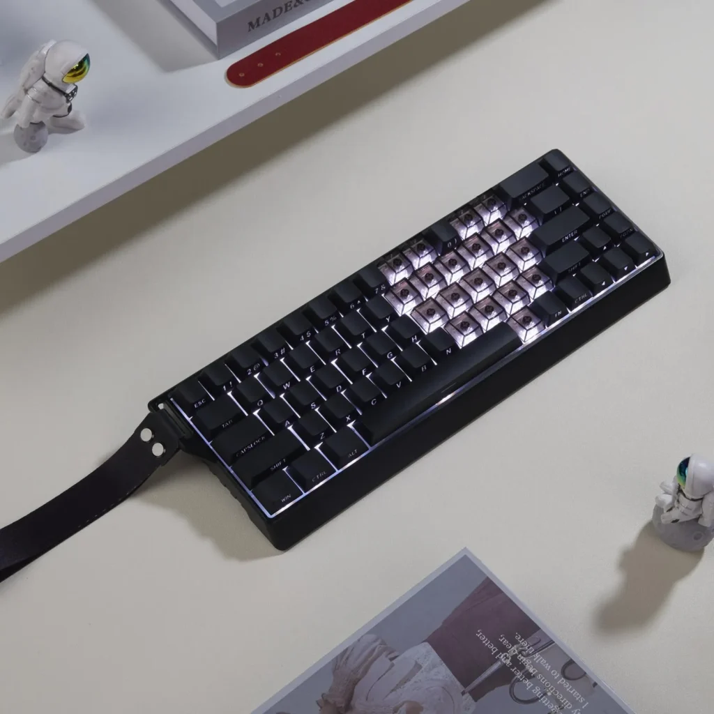 stylish-minimal-tri-mode-mechanical-keyboard-upfront2