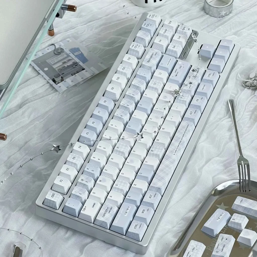 whisper-themed-cherry-keycap-set-keycapset
