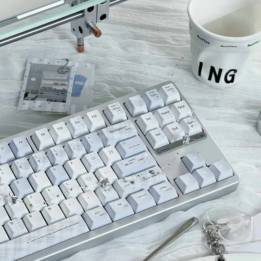 whisper-themed-cherry-keycap-set-right