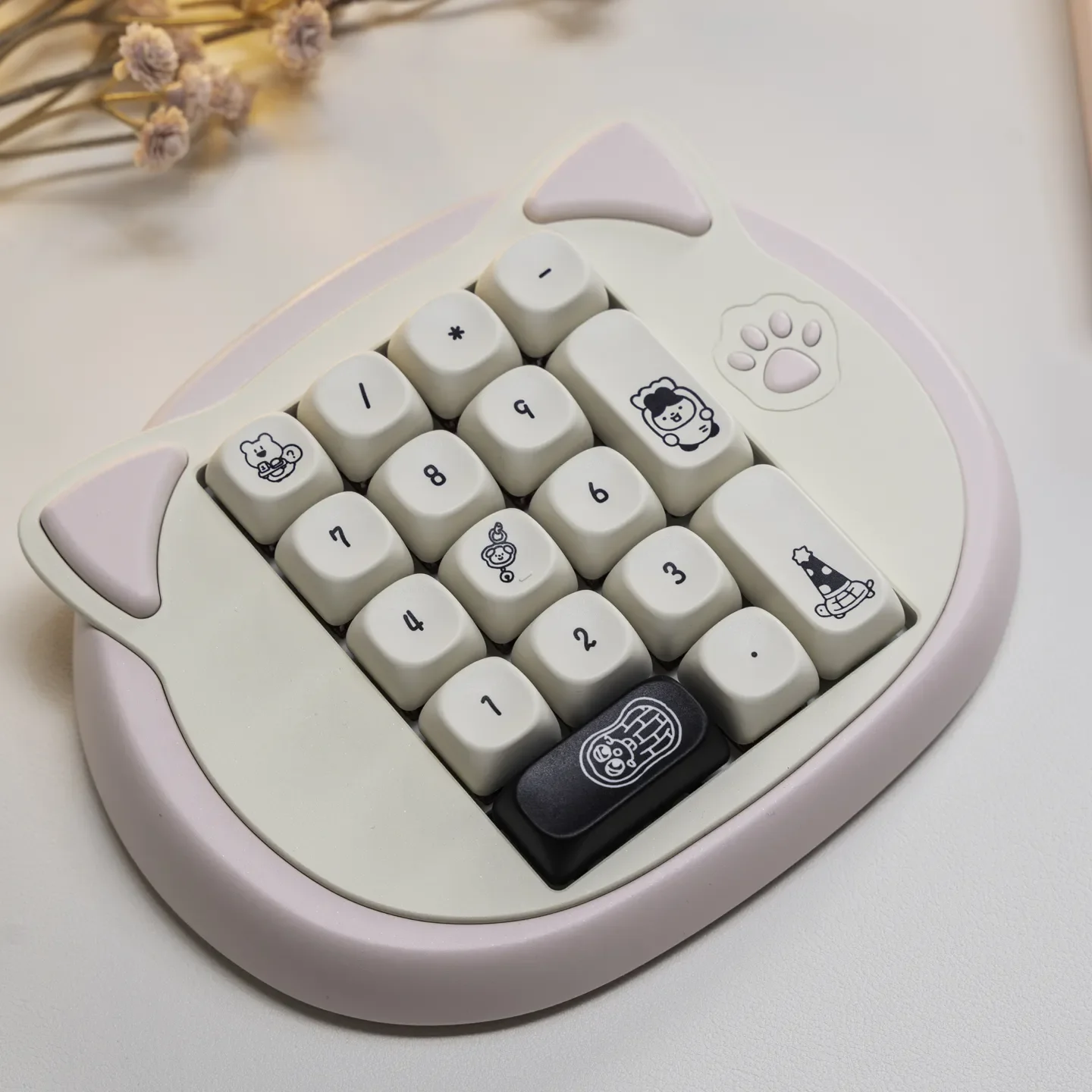 Multiple angles of Happy Daily Life MOA Keycap Set, highlighting their soft, clean white aesthetic and comforting MOA profile. Durable PBT design.