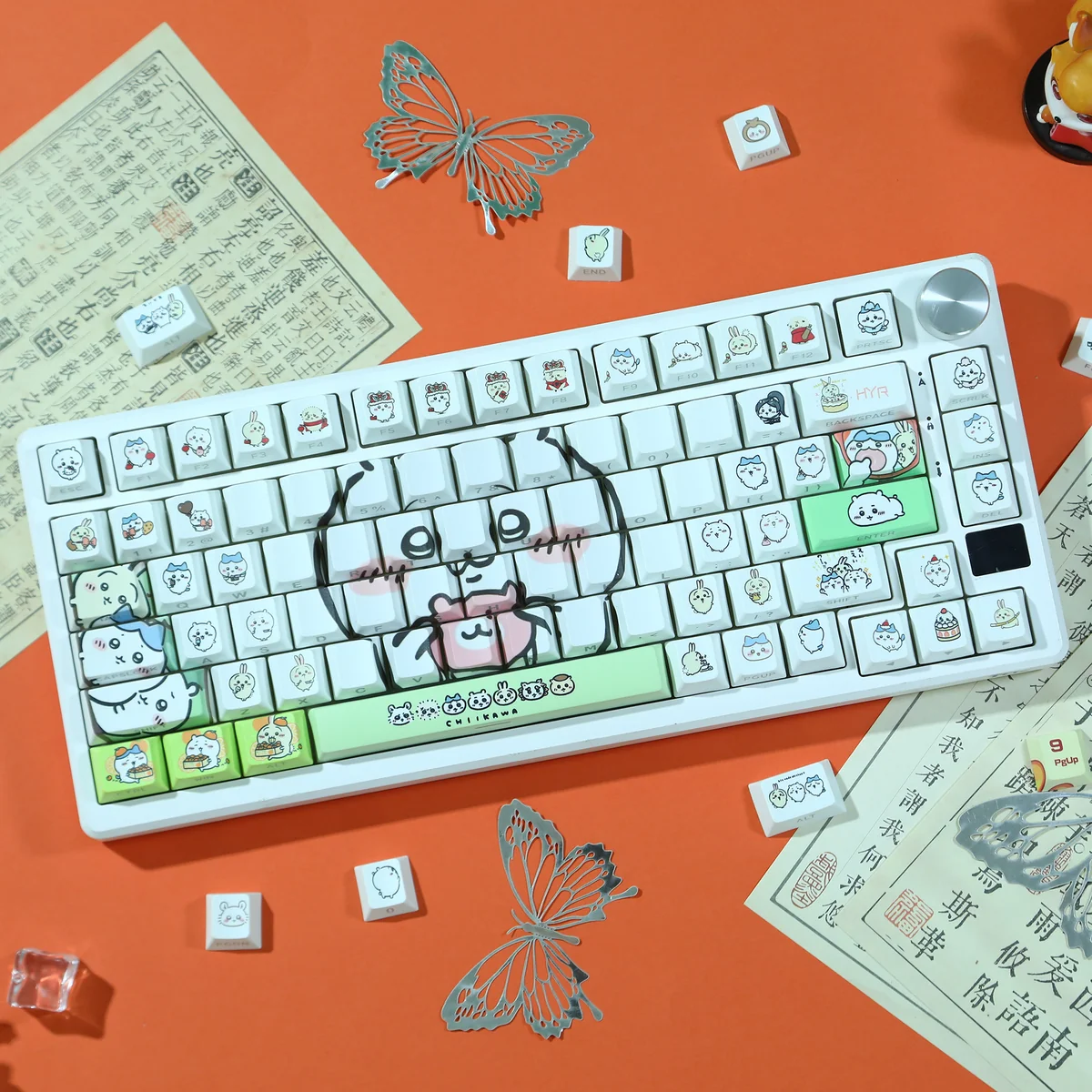 Detailed gallery views of adorable Chiikawa Hachiware PBT dye-sub backlit keycaps set in soft pastels, featuring smooth spherical profiles.