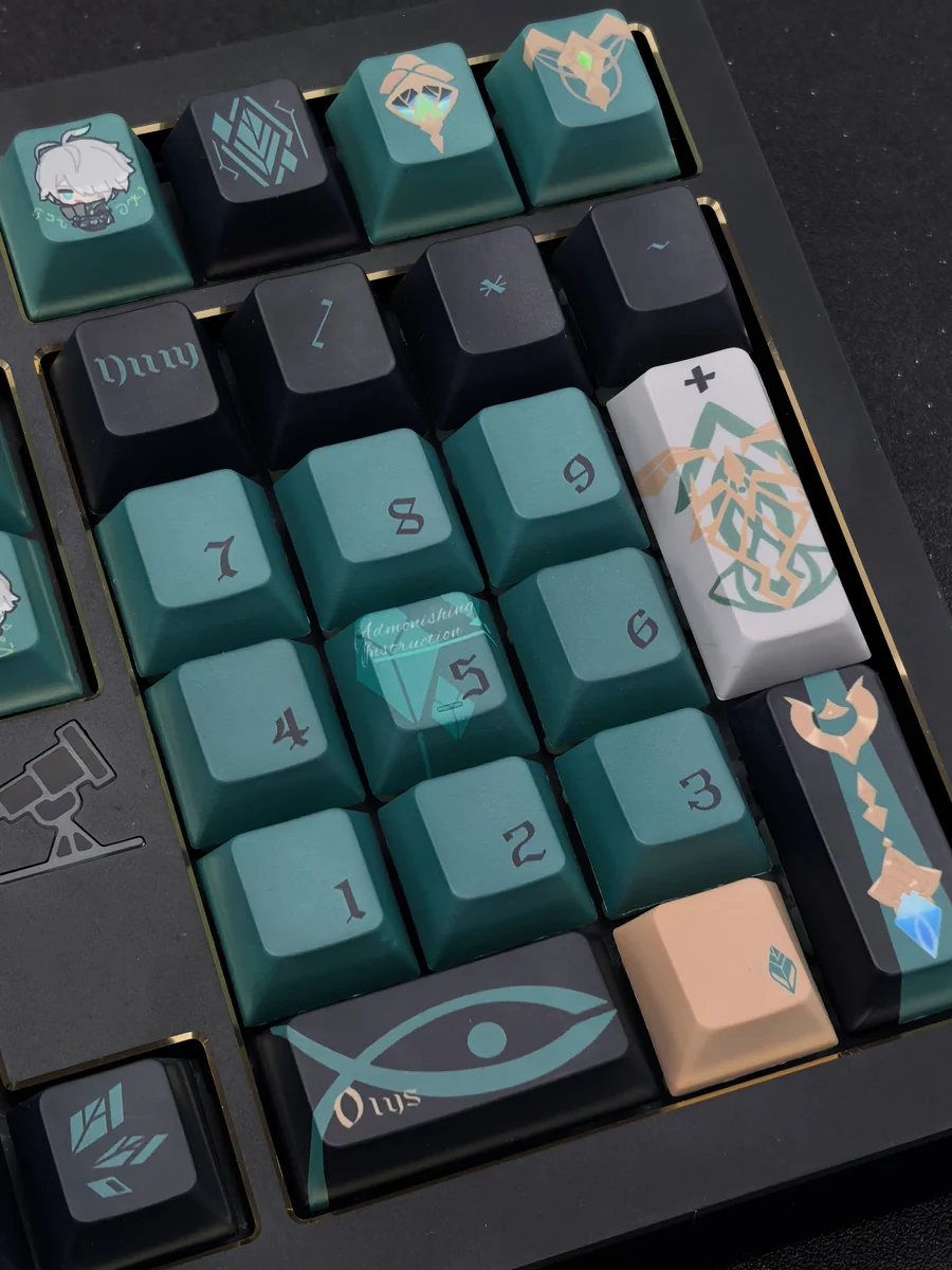 Premium Genshin Alhaitham keycaps set from different angles. Showcases intricate green and gold Dendro scholar designs, an elegant Genshin Impact keycap set.