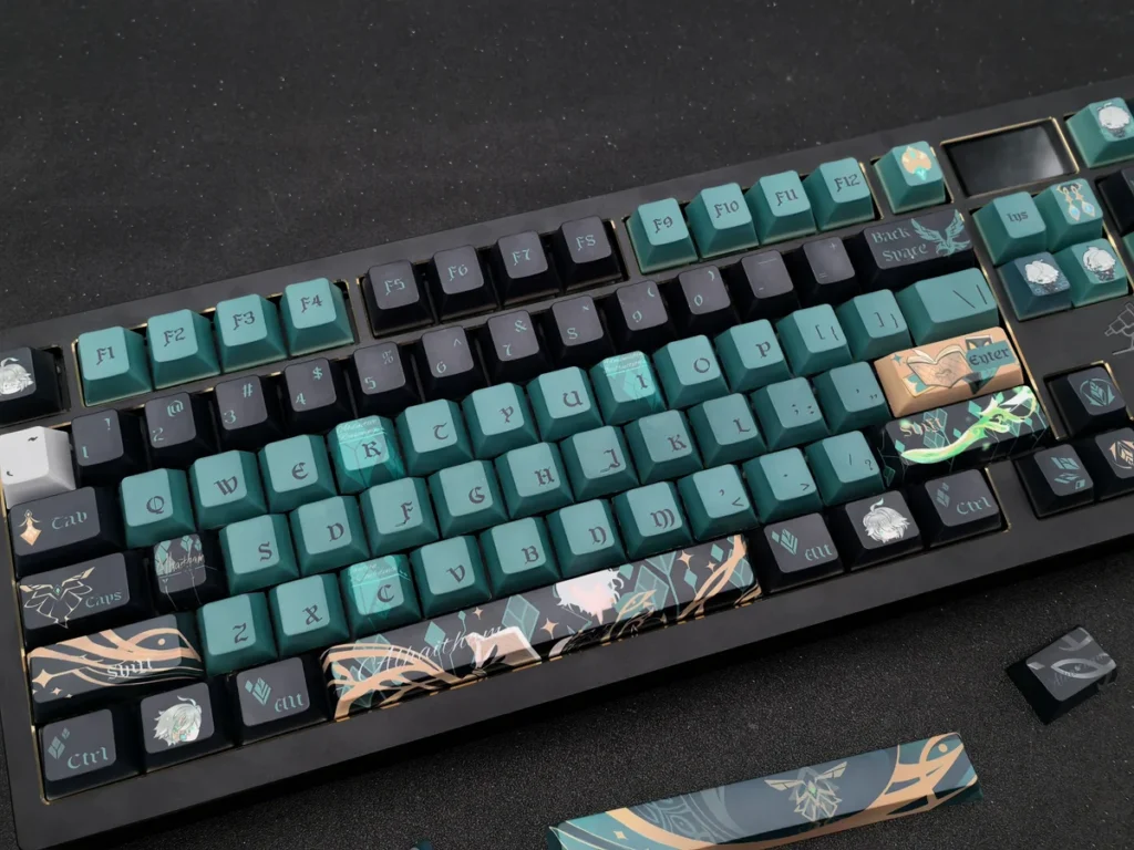 Premium Genshin Alhaitham Keycaps set displaying elegant green and gold Dendro scholar designs, perfect for Genshin Impact fans.