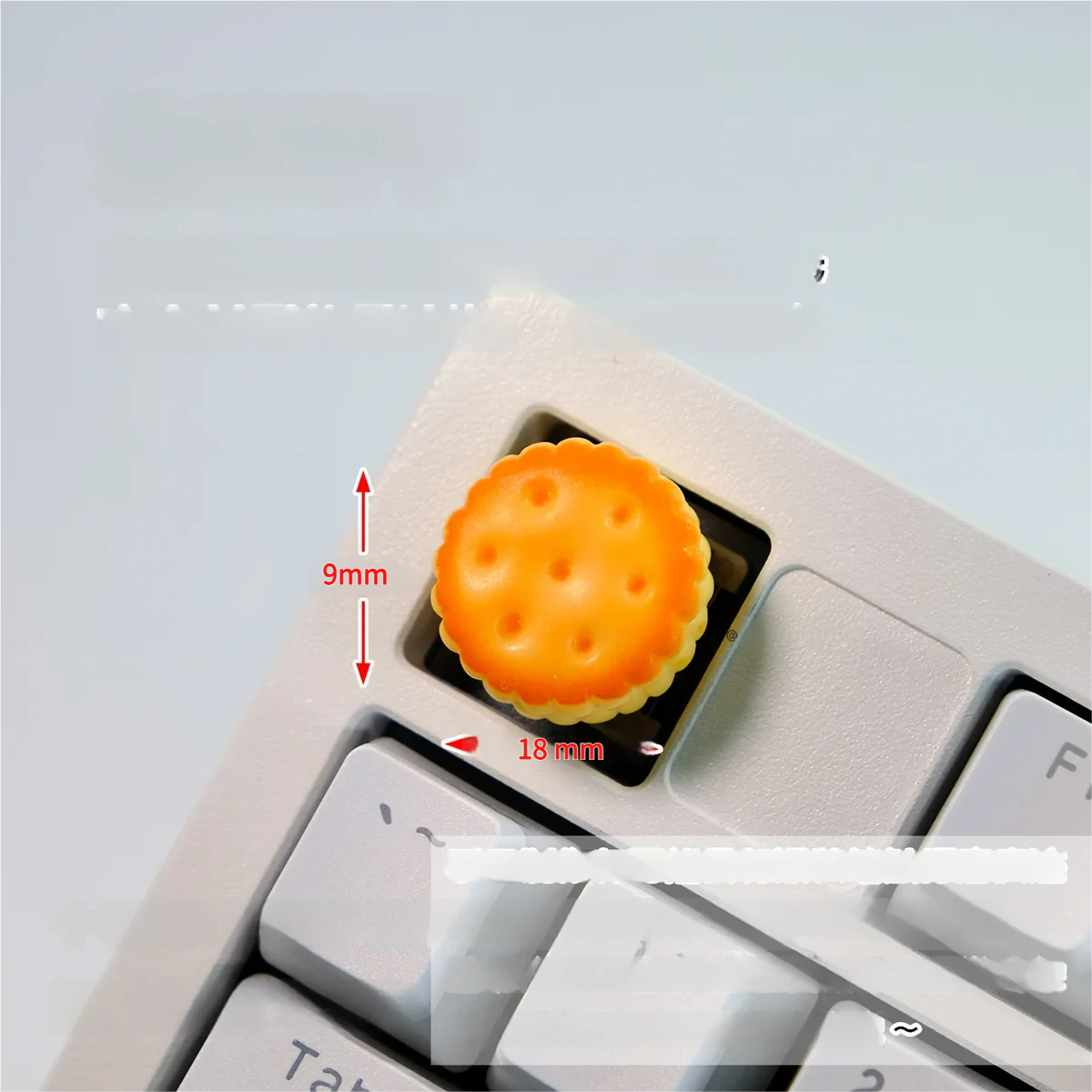 Experience a handcrafted artisan keycap, meticulously detailed as a realistic caramel biscuit. This whimsical baked dessert adds a premium, sweet touch.