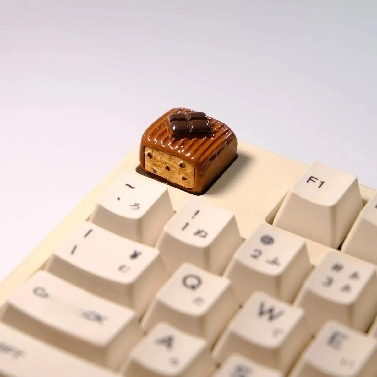 A collection of Ice Cream Cake Keycaps for MX keyboards, displayed from various delightful angles, highlighting their vibrant views.