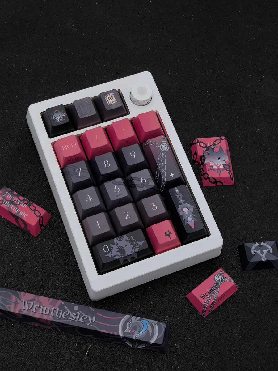 Exclusive Wriothesley 2.0 side-print keycaps set displayed from multiple angles, featuring deep blue and ice-themed legends, capturing the unique Genshin Impact design.