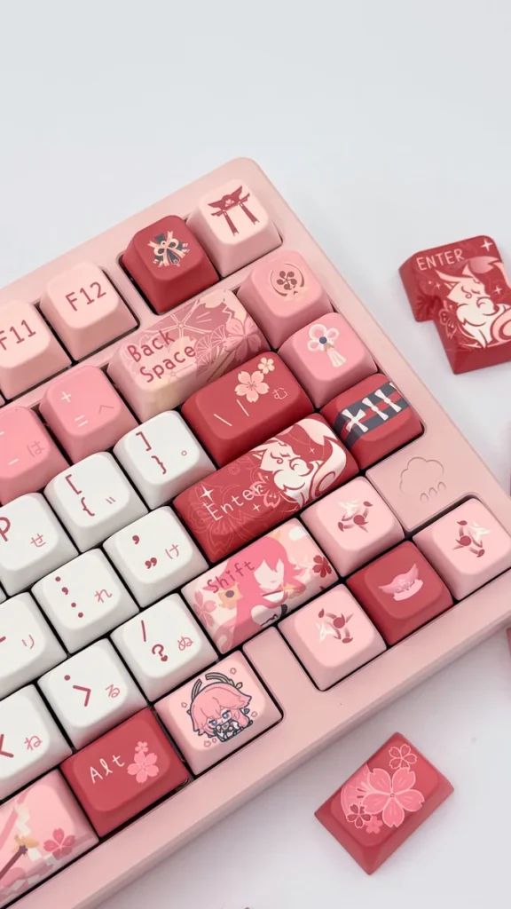 Artistic view of the exclusive Yae Miko Genshin Impact MDA keycaps set, revealing elegant mystical fox motifs and character-inspired colors in detail.