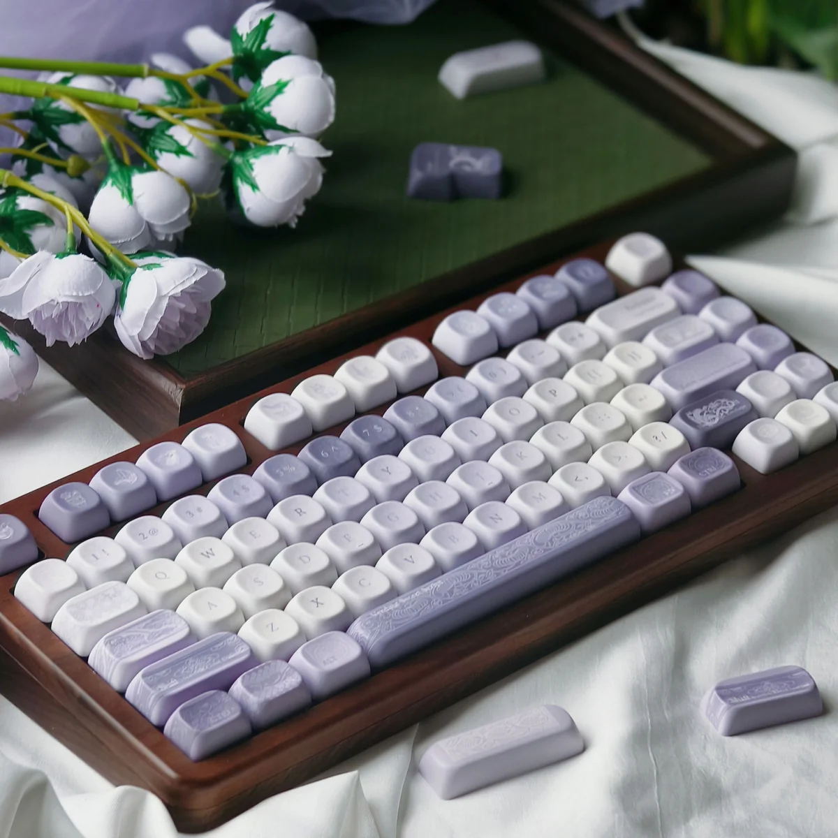 Durable purple custom keycaps with ancient Chinese art, PBT dye-sublimation ensuring lasting legends, presented from diverse perspectives.