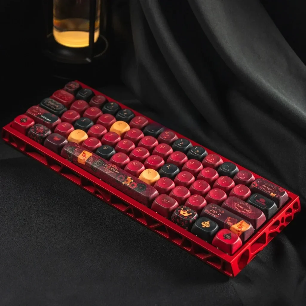 Black Spade Queen MOA PBT keycaps set, showcasing their unique MOA profile, durable PBT, and elegant monochromatic spade design with royal accents.