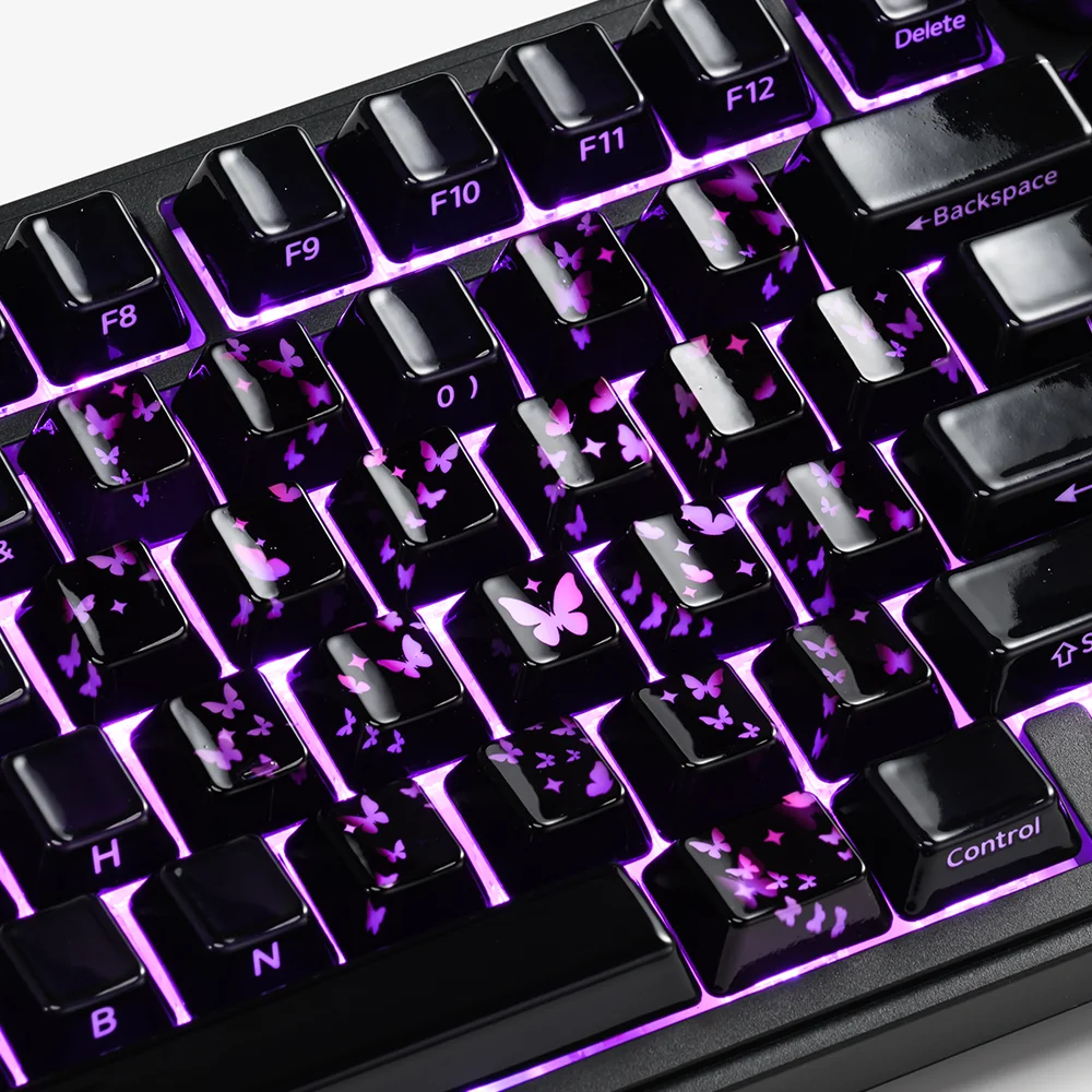 Unique keyboard accent keycap featuring a graceful butterfly and subtle heart motif.