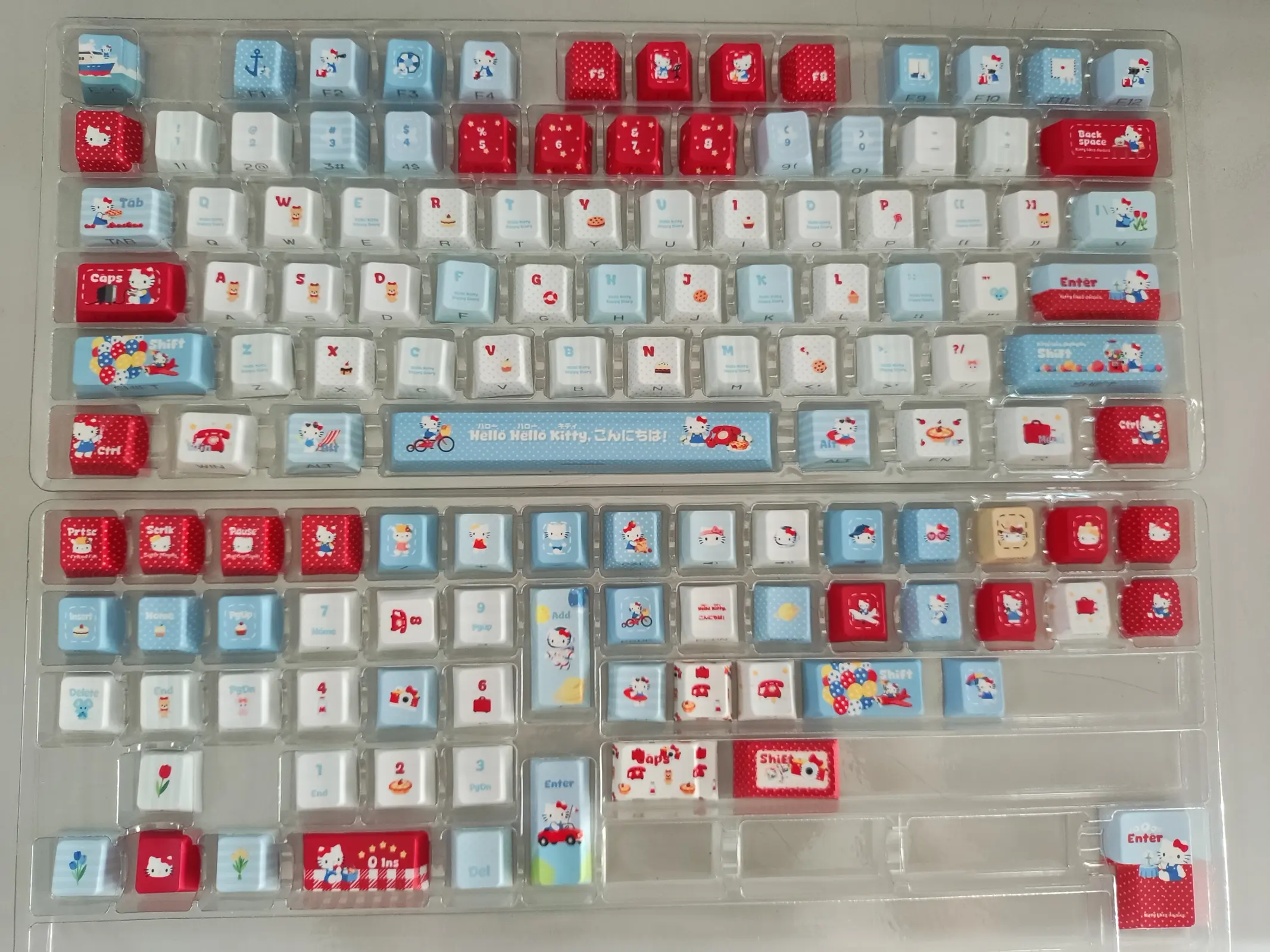 hello-kitty-keycaps-happy-travel-pbt-7
